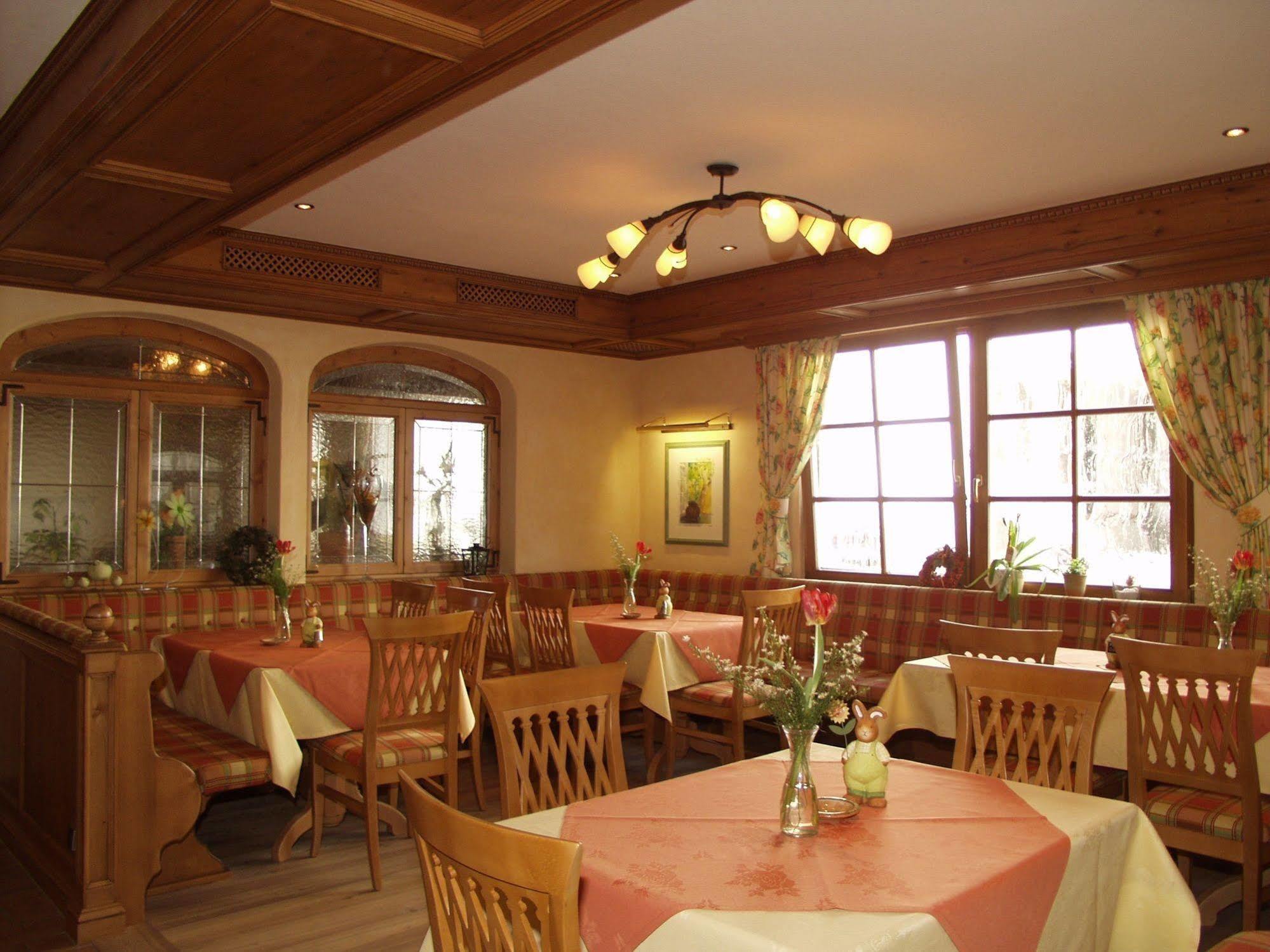 Landgasthof Goldene Rose Grub am Forst Екстериор снимка