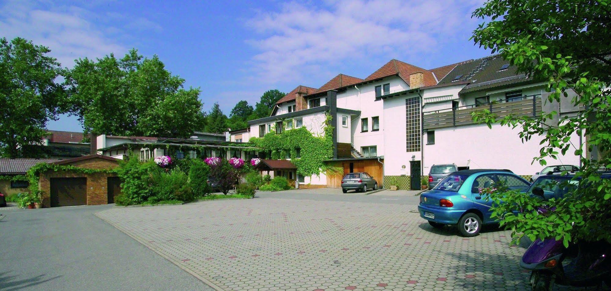 Landgasthof Goldene Rose Grub am Forst Екстериор снимка